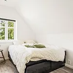 Holmen By Interhome * Страндебарм